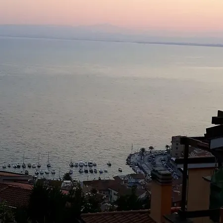 Apartment Panoramica Terrazza Sul Mare Con Parcheggio